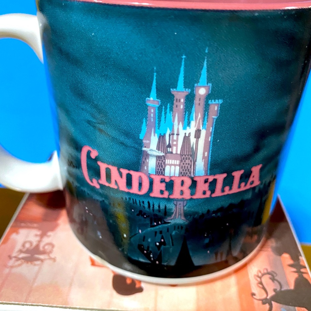 WALT DISNEY’S CLASSIC CINDERELLA VTG 1990’s DISNEY STORE EXCLUSIVE CERAMIC MUG - Picture 4 of 14
